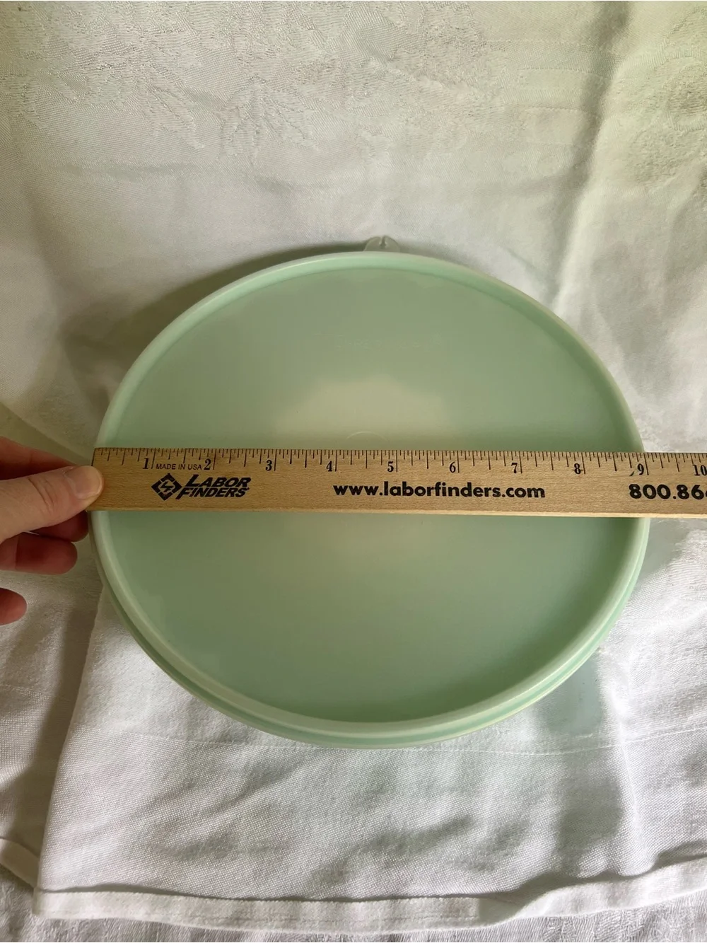 Tupperware Mint Green Round Plastic Jello Mold Bowl with Lid